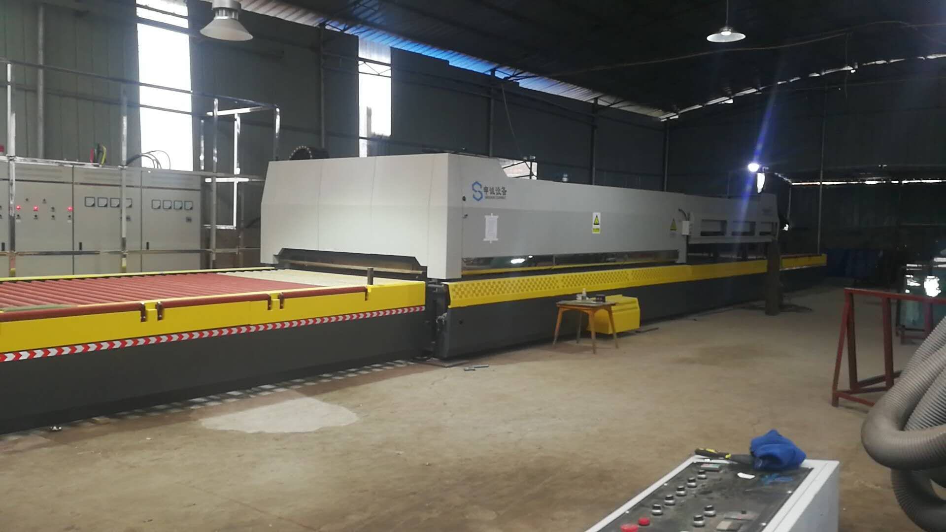 如何對玻璃鋼化爐控制系統進行維護？